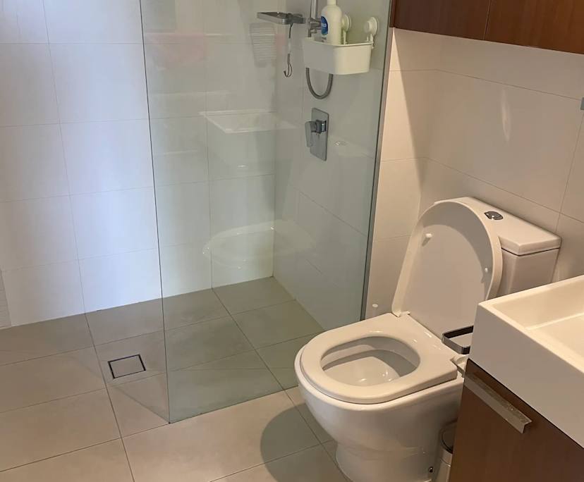 Room with ensuite in a flatshare
