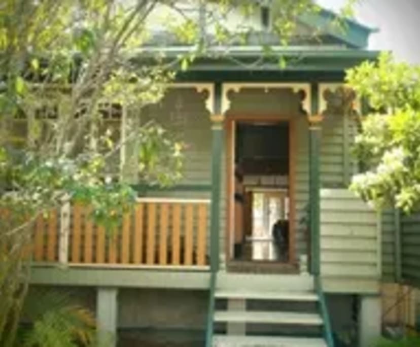 $155, Share-house, 3 bathrooms, East Brisbane QLD 4169