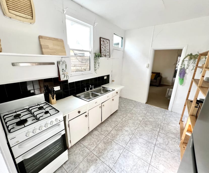 $380, Share-house, 4 bathrooms, Glebe NSW 2037