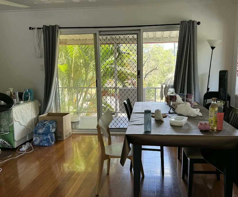 $280, Share-house, 3 bathrooms, Molendinar QLD 4214