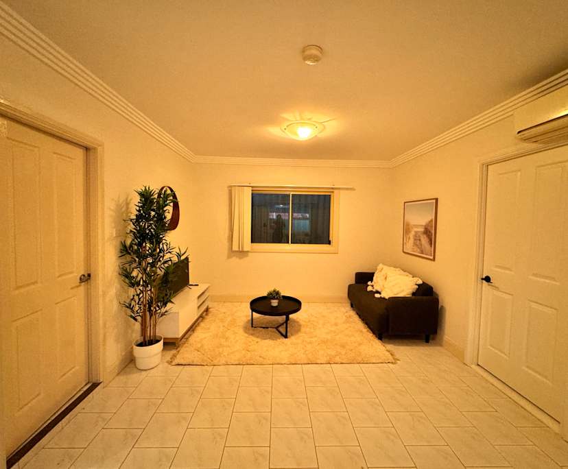 $340, Granny-flat, 3 bathrooms, Sylvania NSW 2224