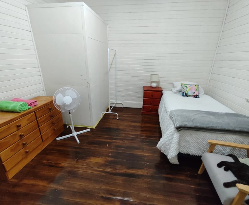 Furnished room in a share house