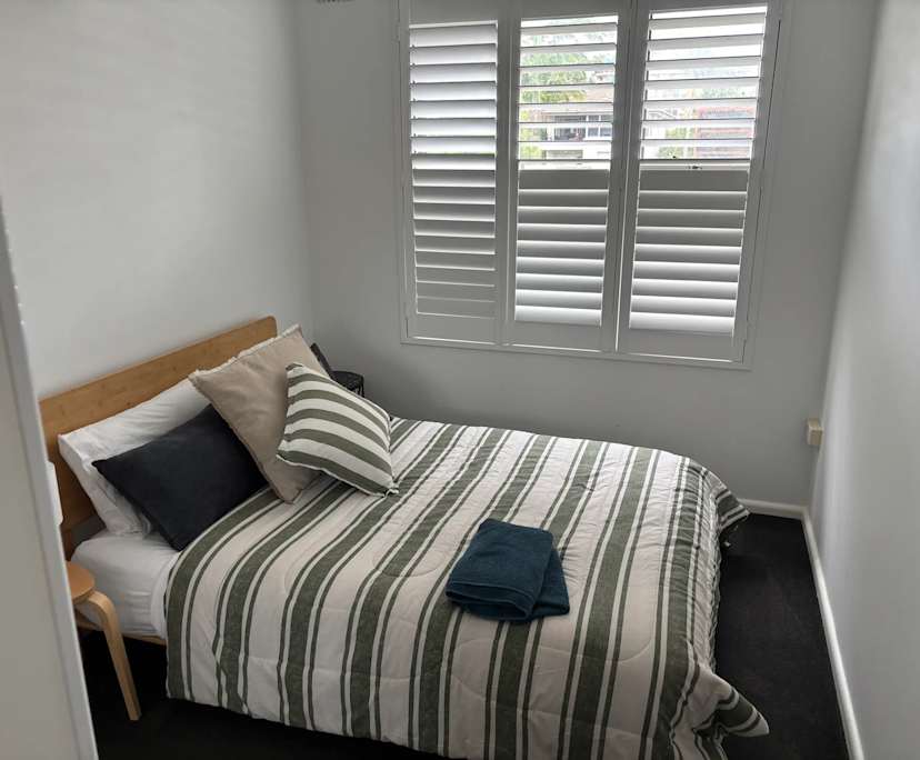 Furnished room in a flatshare