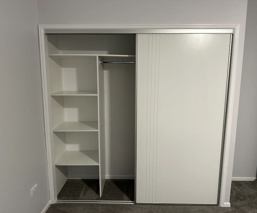 $300, Share-house, 3 bathrooms, Carina Heights QLD 4152