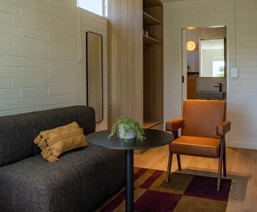 $670, Studio, 1 bathroom, Balmain NSW 2041