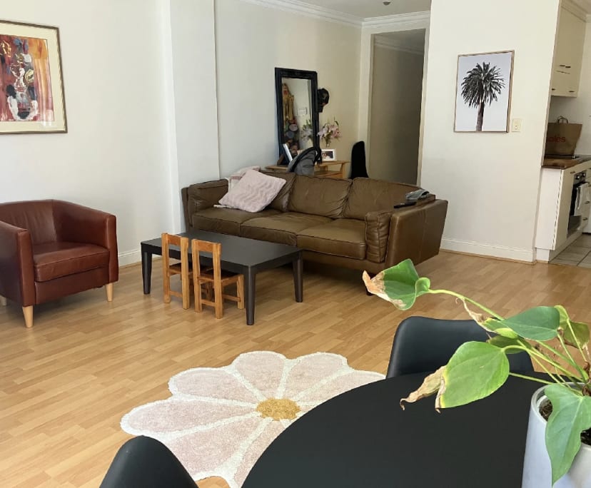Furnished room in a flatshare