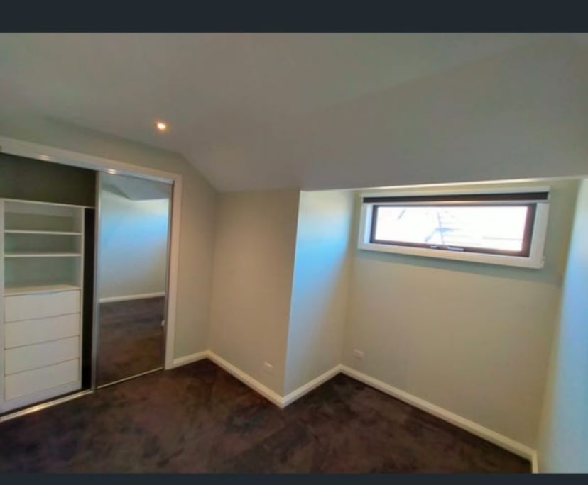 Room in a share house