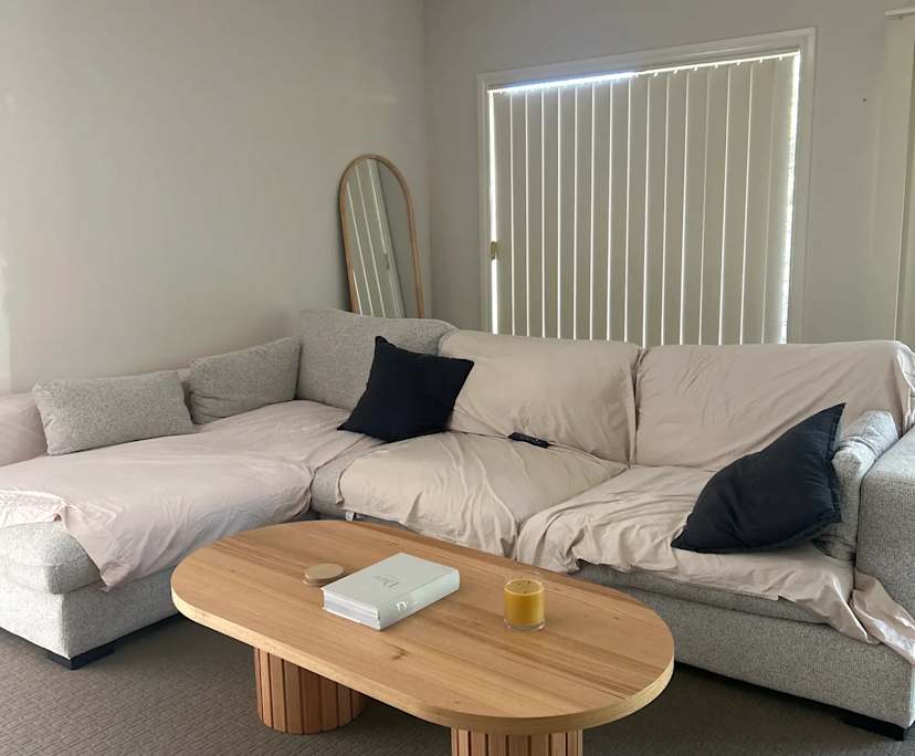 $220, Share-house, 3 bathrooms, Caroline Springs VIC 3023
