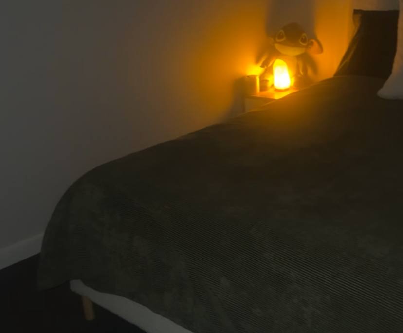 Unfurnished room in a flatshare