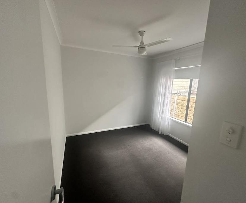 Unfurnished room with own bathroom
