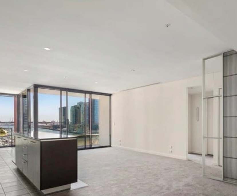 Unfurnished room with own bathroom
