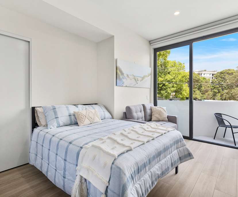 Furnished room studio flat for rent