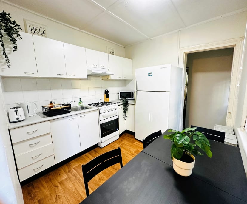 $330, Share-house, 5 bathrooms, Newtown NSW 2042