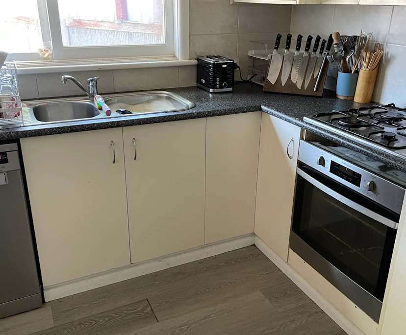 Unfurnished room in a share house