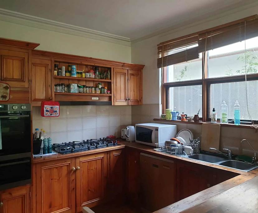 Unfurnished room in a share house