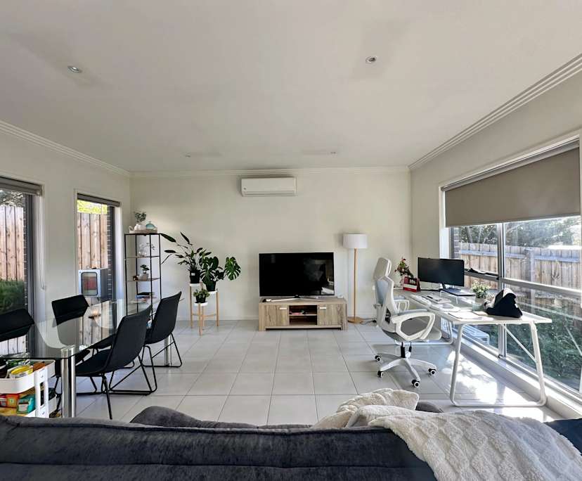 $280, Share-house, 3 bathrooms, Strathmore VIC 3041