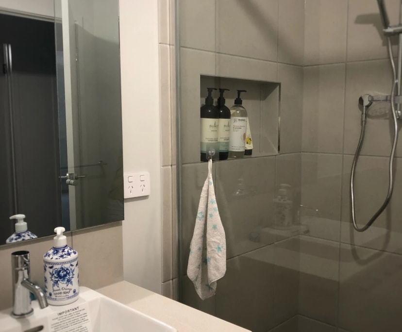 $210, Share-house, 4 bathrooms, Manor Lakes VIC 3024