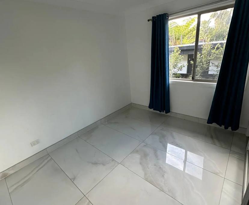 Unfurnished room granny flat for rent