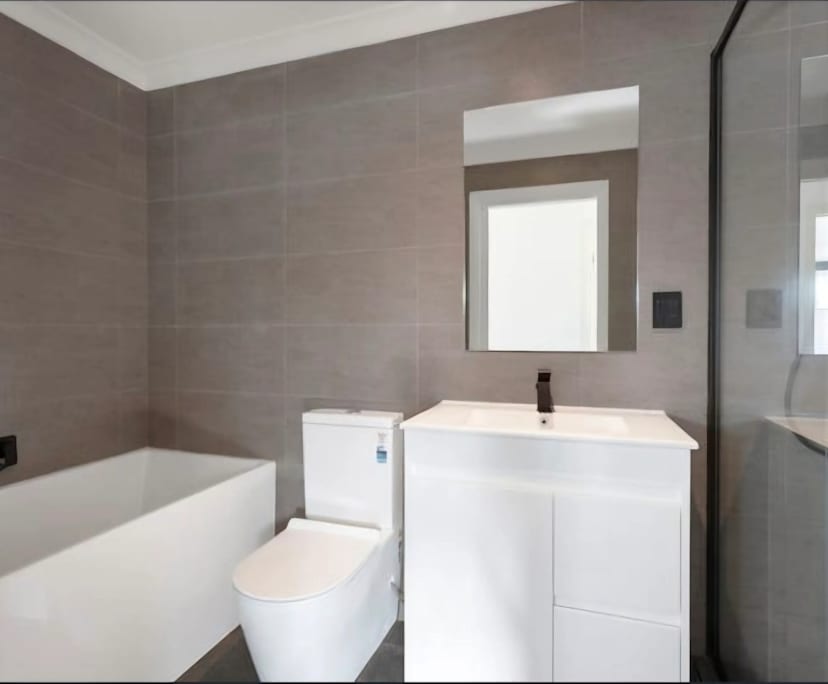 $183, Share-house, 3 bathrooms, Glenroy VIC 3046