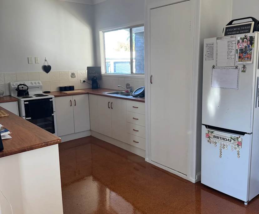Whole property with 3 rooms for rent