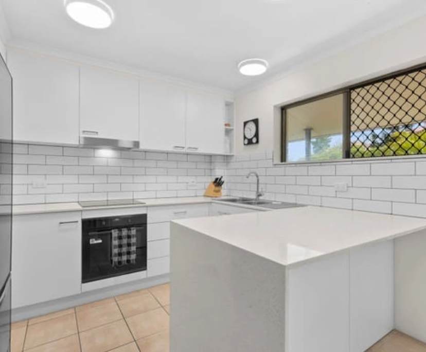 Unfurnished room with own bathroom