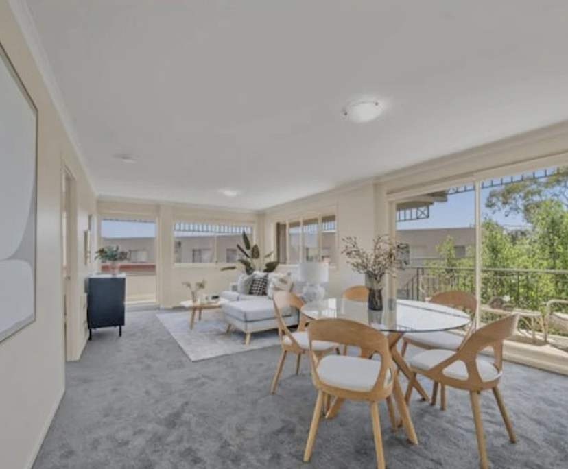 Unfurnished room in a flatshare