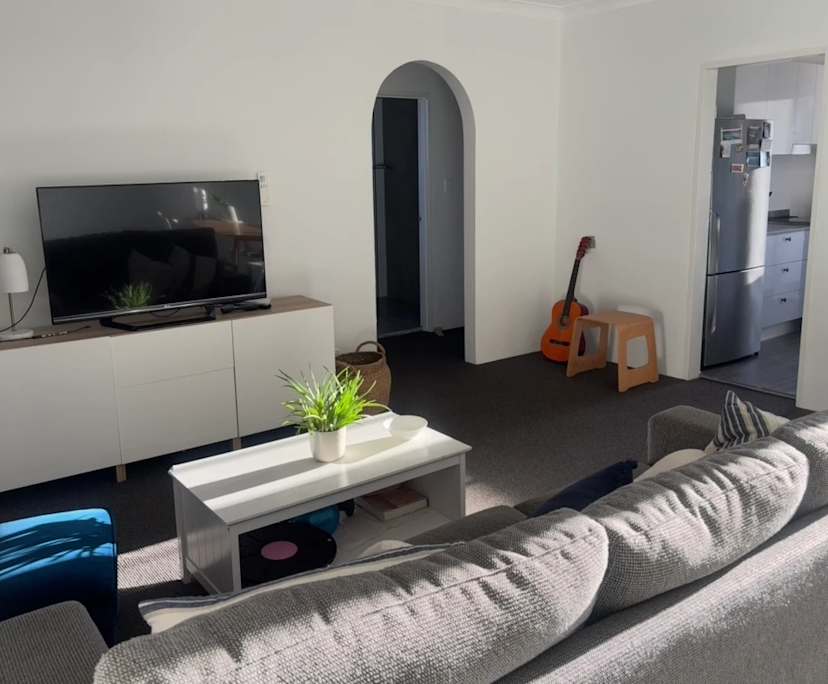 Unfurnished room in a flatshare