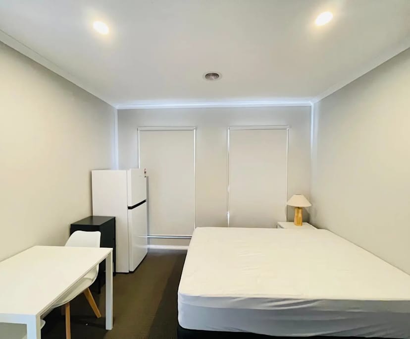 $300, Share-house, 2 bathrooms, Drouin VIC 3818