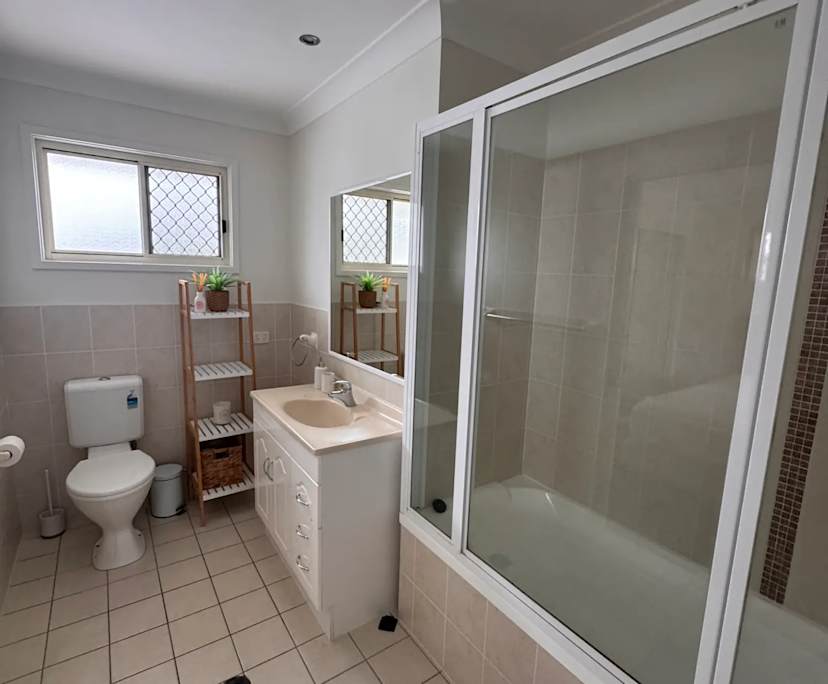 $420, Share-house, 3 bathrooms, Carina QLD 4152