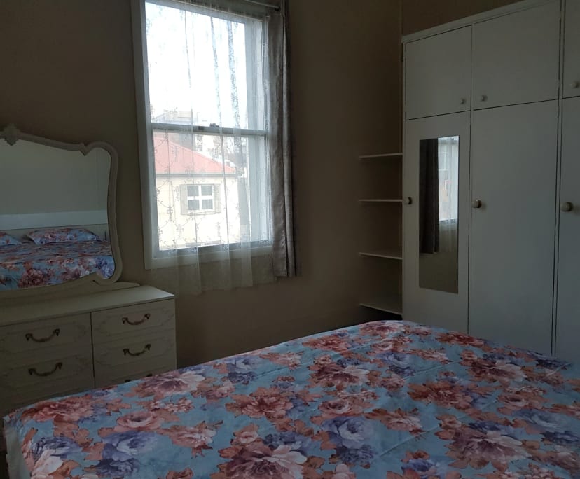 $550, Whole-property, 2 bathrooms, Newcastle West NSW 2302