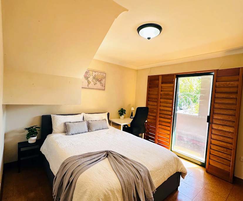 $370, Share-house, 5 bathrooms, Glebe NSW 2037