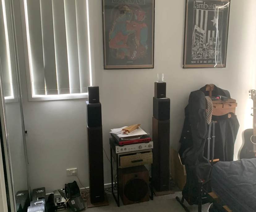 Unfurnished room in a share house