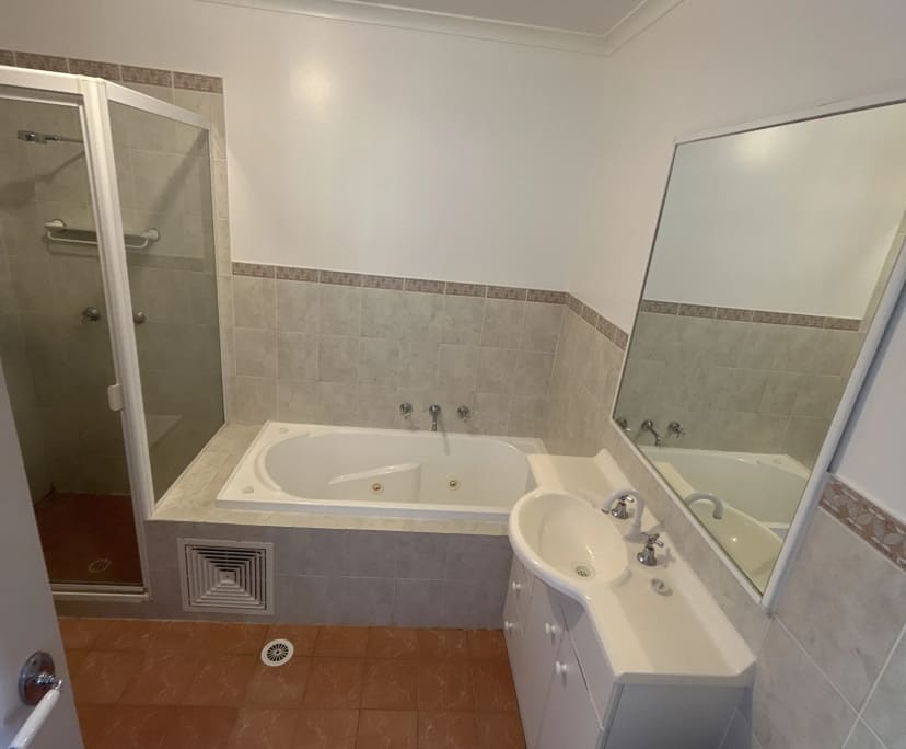 Whole property with 2 rooms for rent