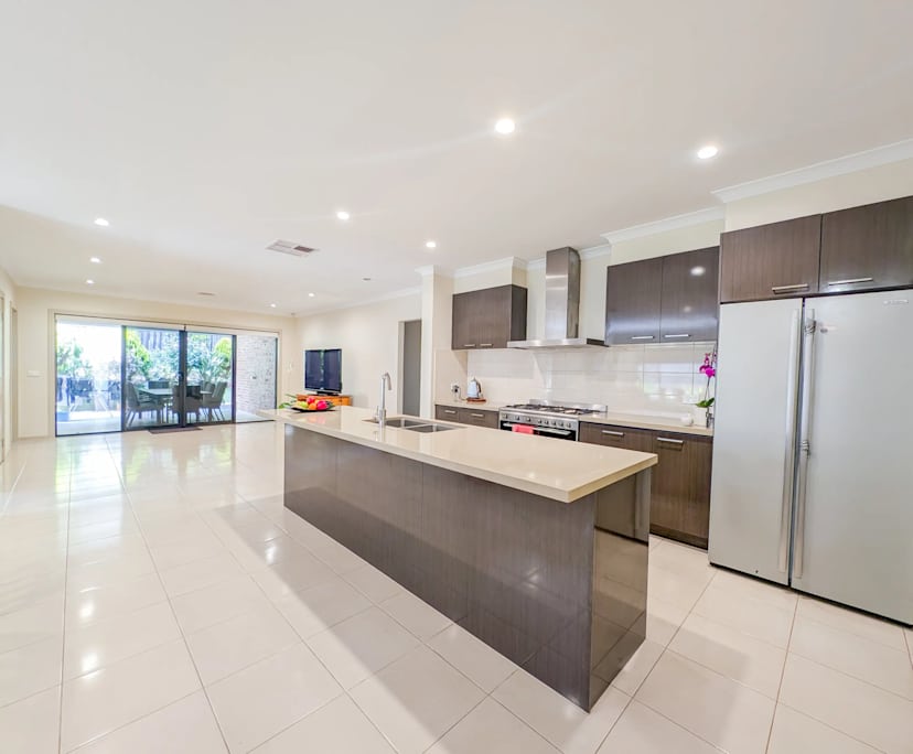 $196, Share-house, 5 bathrooms, South Morang VIC 3752