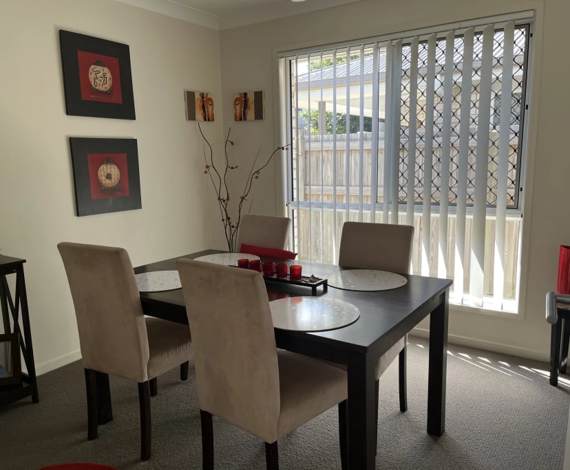 Furnished room in a flatshare