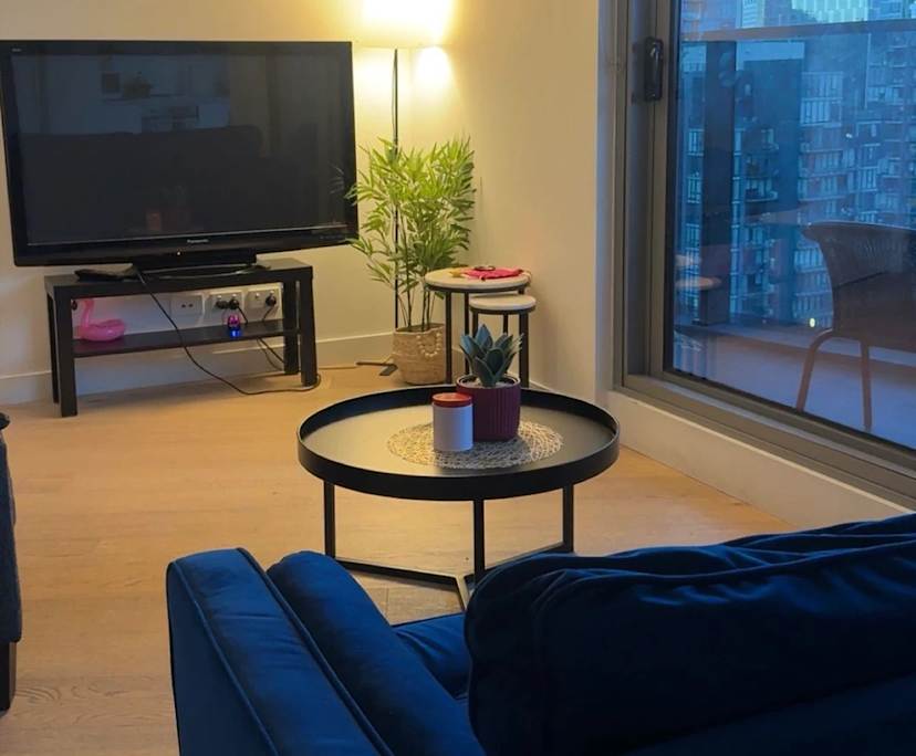 Furnished room with own bathroom