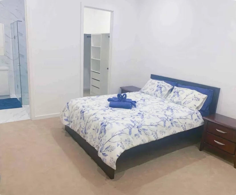 Whole property with 6 rooms for rent