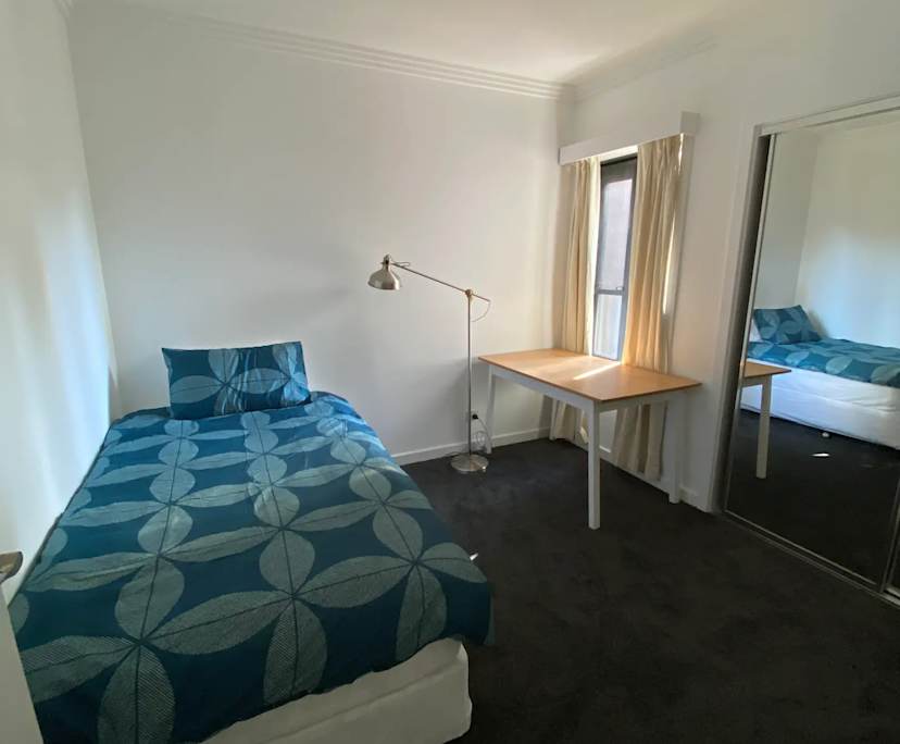 $220, Flatshare, 2 bathrooms, Glen Huntly VIC 3163