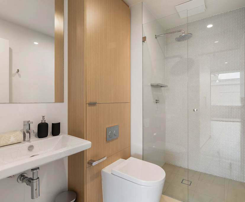 $1,400, Whole-property, 2 bathrooms, Camperdown NSW 2050