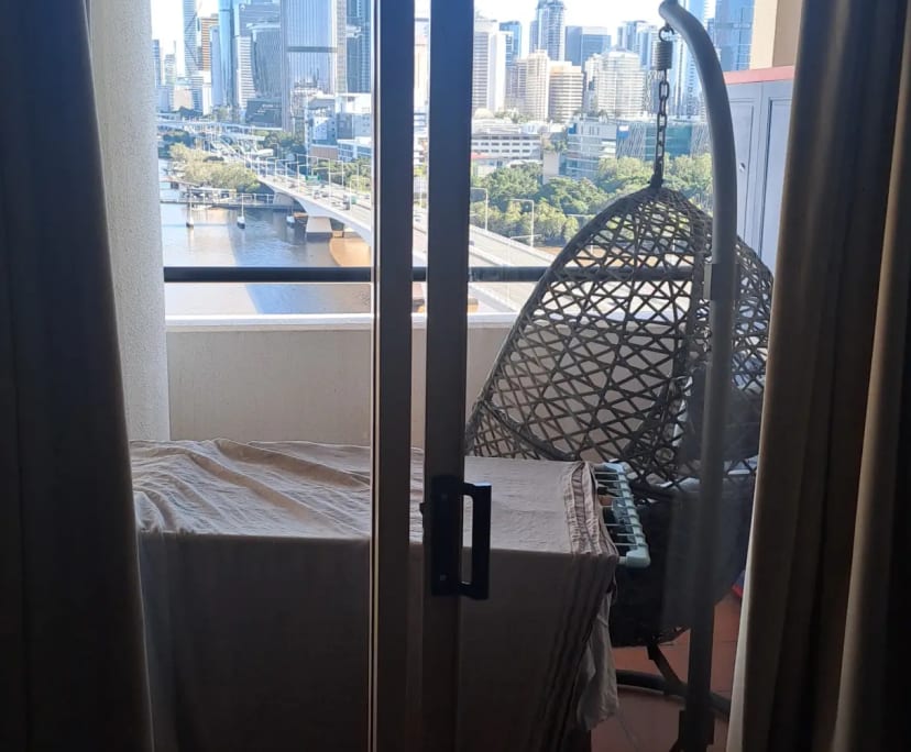 $395, Flatshare, 2 bathrooms, South Brisbane QLD 4101