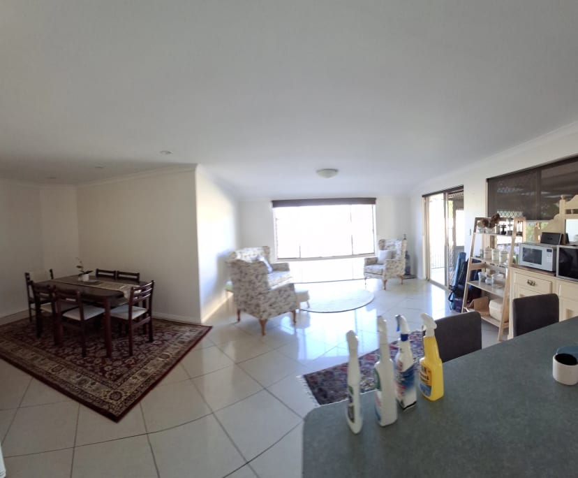 Room in a share house