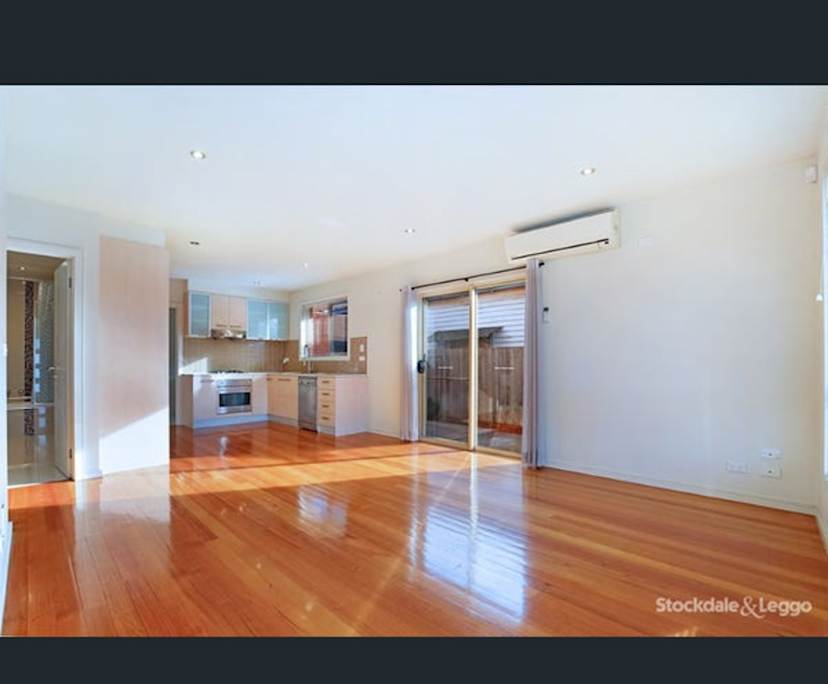 Unfurnished room in a share house
