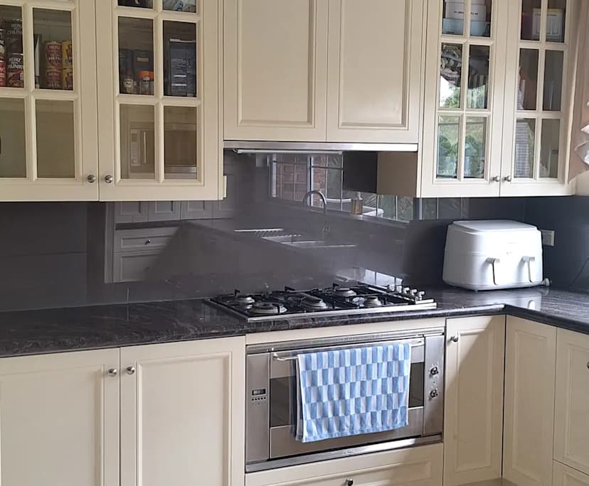 $300, Share-house, 4 bathrooms, Illawong NSW 2234