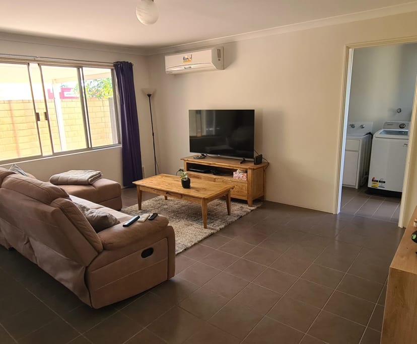 $215, Share-house, 3 bathrooms, Armadale WA 6112