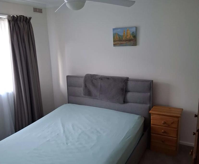 Room in a share house