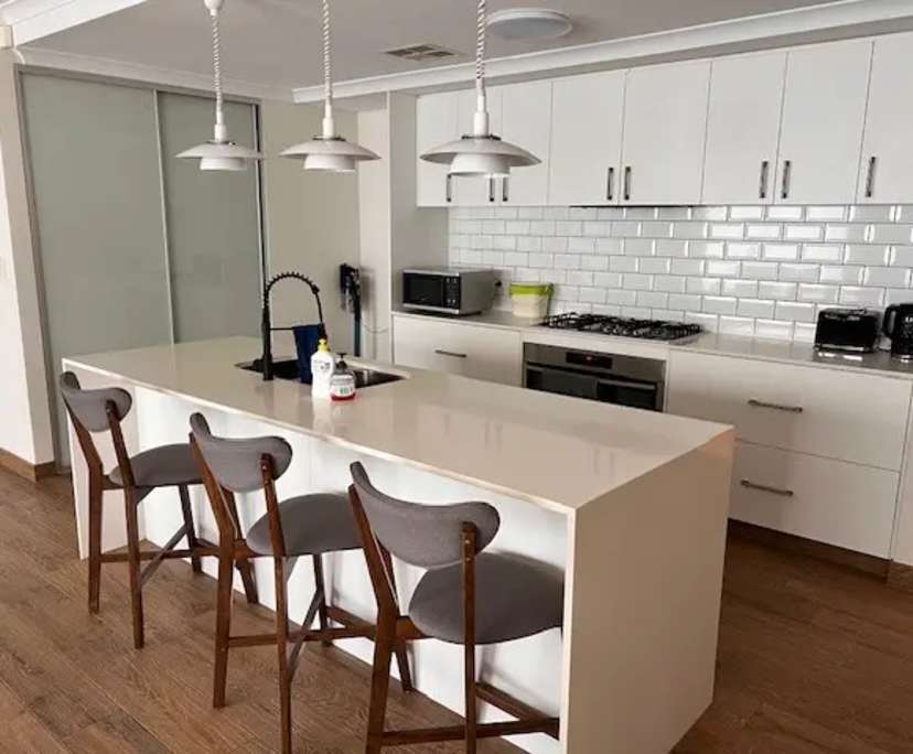 $300, Share-house, 4 bathrooms, Singleton WA 6175