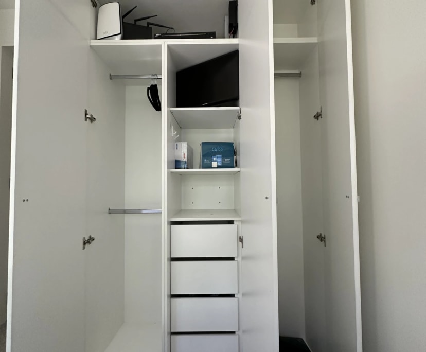 $450, Share-house, 3 bathrooms, South Melbourne VIC 3205