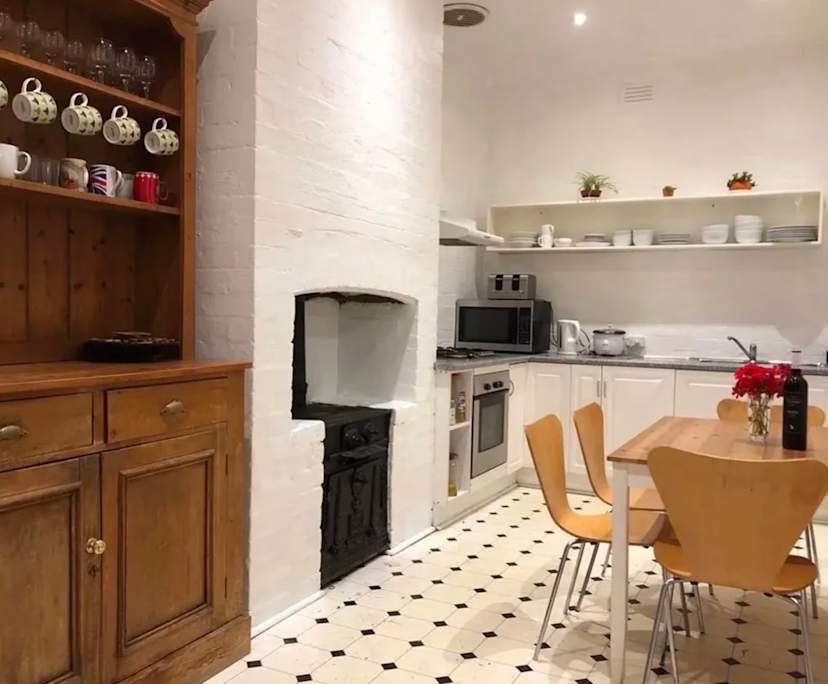 Whole property with 3 rooms for rent