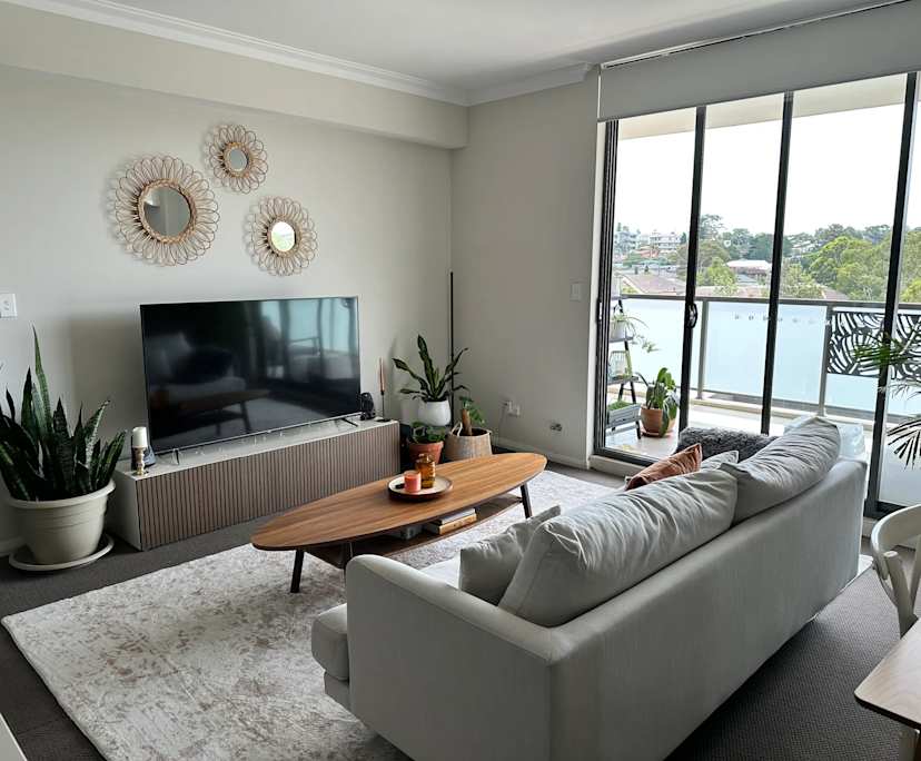 Unfurnished room with own bathroom