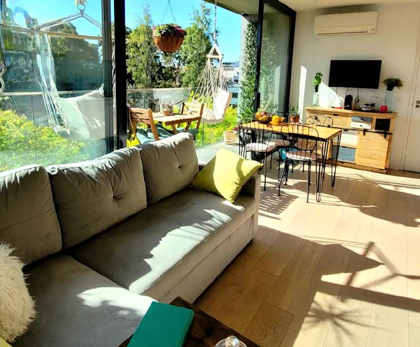 Whole property with 1 room for rent